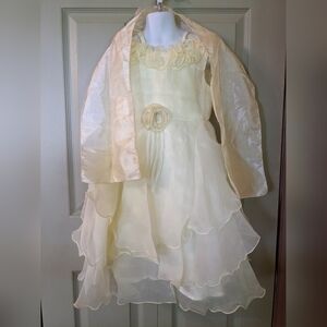 New with tags Classic Fashion Party Dress, T25